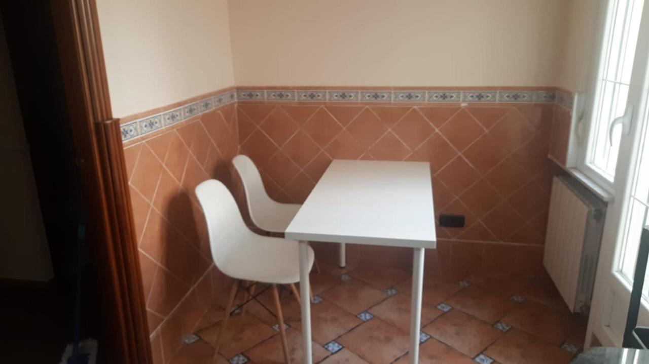 살라망카 Monterrey Del Prior. 아파트 외부 사진